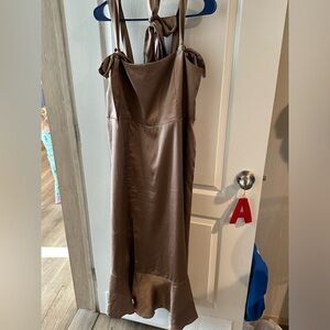 Show me your mumu Claire midi dress